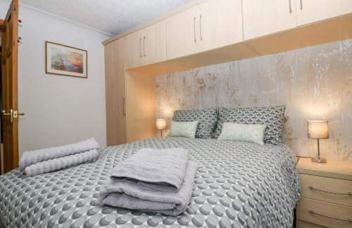 Time and Tide - Photo 22