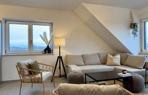 KUELhome - Moderne Wohnung mit Küche & Parkplatz Ausblick auf den bayerischen Wald - Foto 18