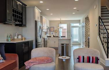 Queen City Castle - Rooftop, Garage, King Beds, Pet Friendly - Foto 53