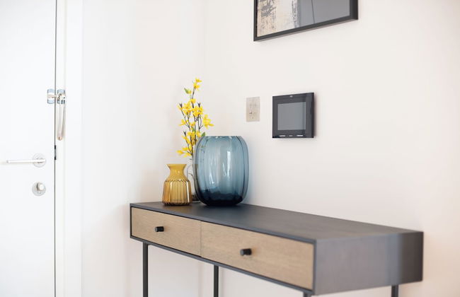 Stylish Studio Apartment With River Views in Londons Bustling Docklands - Foto 20