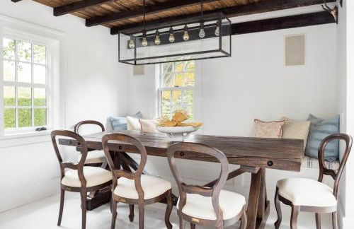 Bridgehaven Estate by Rove Travel - Luxe Home with Pool - Photo 11