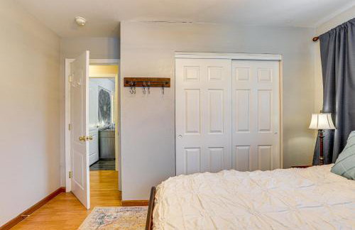 Theater Room and Fire Pit Anchorage Family Retreat - Foto 13