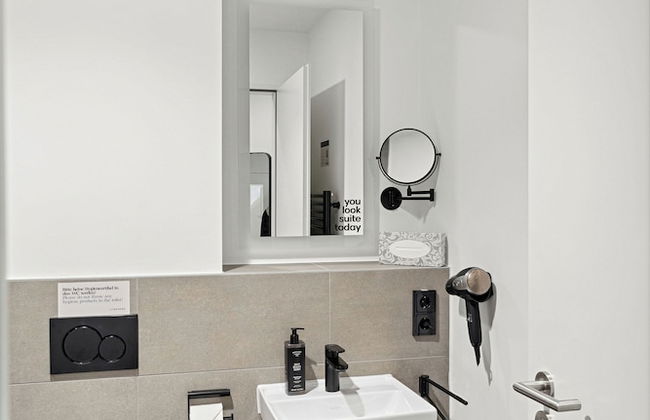 Limehome Memmingen Maximilianstraße - Foto 69