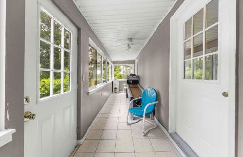 Keuka Wine Trail Vineyard View Farmhouse - Fire Pit & Game Room - Foto 26