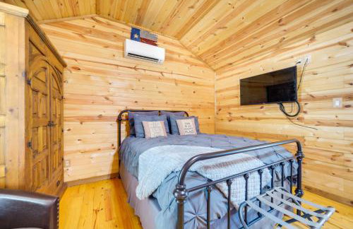 Happy Haven | Hill Country Couples Cabin Retreat - Foto 5