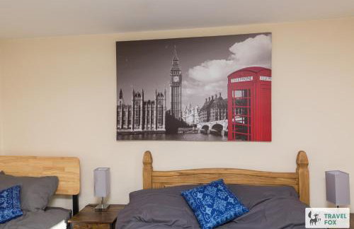 Rocester Rest close to Alton Towers & JCB, Netflix - Foto 10