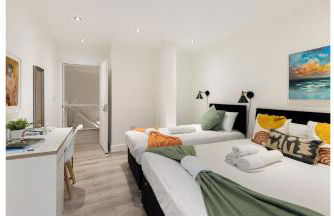 A Splash of Color: Spacious & Funky 3-BR Flat - Foto 32