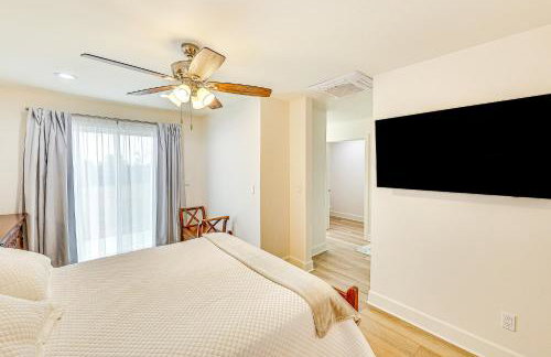 Patio and Workspace Peaceful Riverside Retreat! - Foto 13