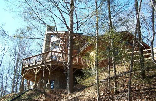 Luxury Vacation Rental with a Hot Tub for Rent in Clyde, North Carolina - Foto 17