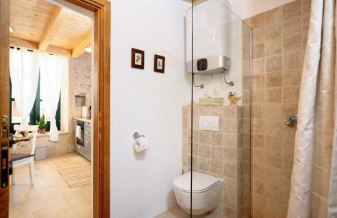 Lovely Home In Vrisnik With Wifi - Foto 32