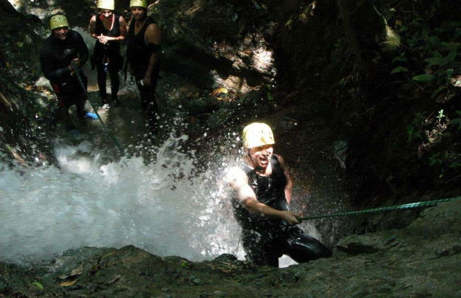 Barranquismo y rápel en Jarabacoa - Foto 2