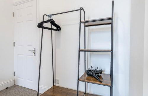 Modern Silverstone with FREE PARKING by Prescott Apartments - Foto 36