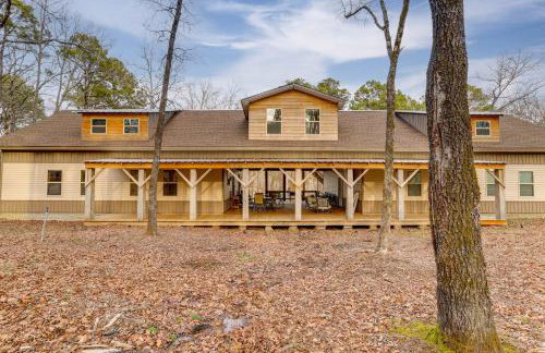 Greers Ferry Lake Access and Deck Group Getaway! - Foto 34