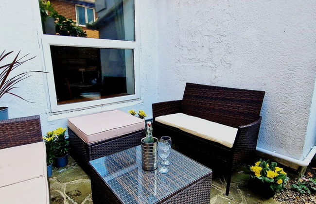 Large Family Getaways Metres From the Beach - Foto 40