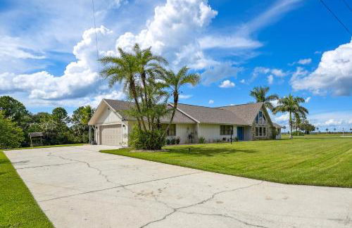 Luxurious Florida Home with Pool and Canal Access - Foto 36