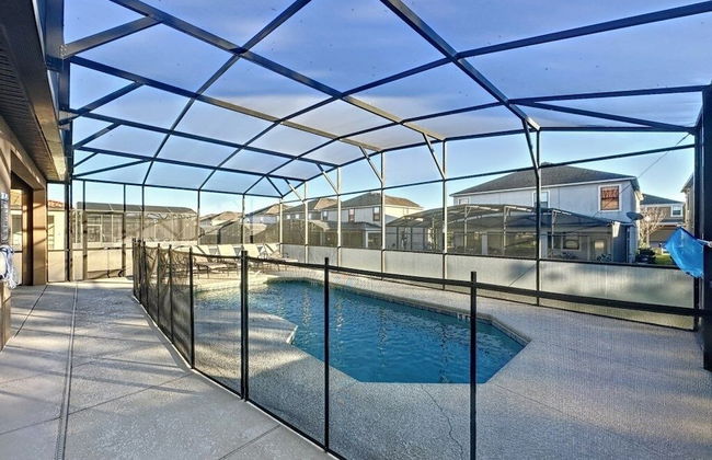 5 Bed South Facing Pool Close To Disney 5 Bedroom Villa by RedAwning - Photo 39