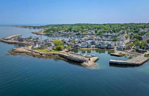 Dog Friendly 2BR Home Walk to Beach+Bearskin Neck - Foto 43