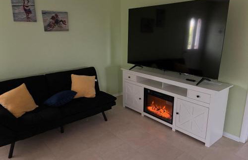 Cozy one bedroom with great water views lots of room - Foto 17