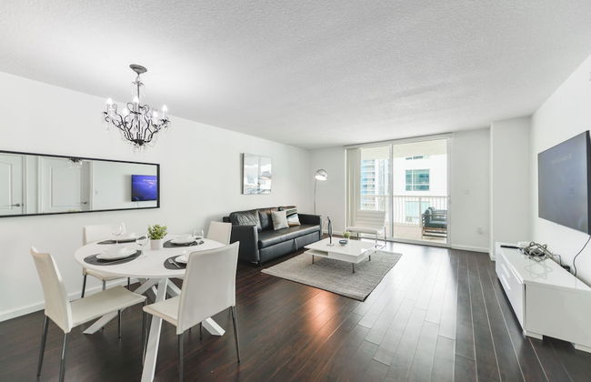 Sky High 31st Floor Condo W Parking - Foto 69