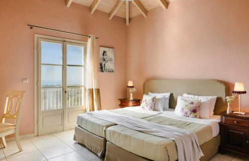 Nikolas by Vintage Travel - Photo 4