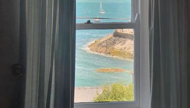 Arvonia sleeps 7, sea views, dog friendly - Foto 2