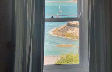 Arvonia sleeps 7, sea views, dog friendly - Foto 2