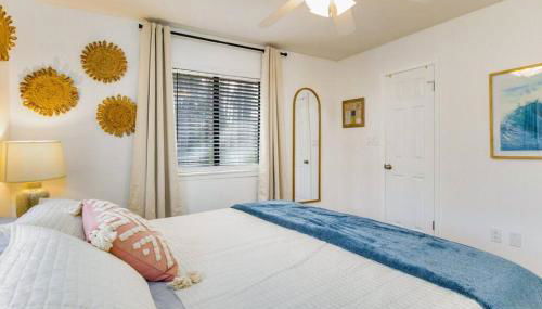 Woodsy Retreat, steps to Bay - Hot tub! - Foto 3