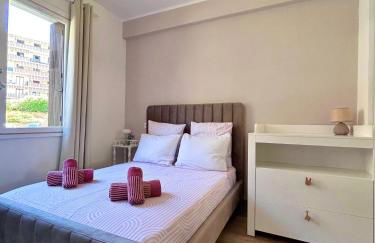 Near Port & City - Private Parking & Breakfast - Full apartment - Photo 5