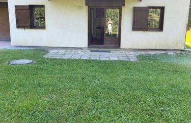 Appt 5 pers au pied des pistes FLUMET, PISCINE terrasse, parking - Foto 12
