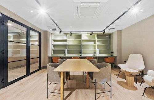 Modern & Cozy 2-Bedroom Apartment plus Parking, Gym, Cinema, Games Room, Workspace - Foto 12