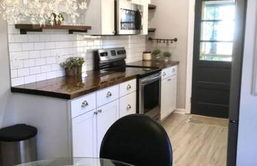 Mimzy's Garden Retreat - Peaceful & Private - Foto 1