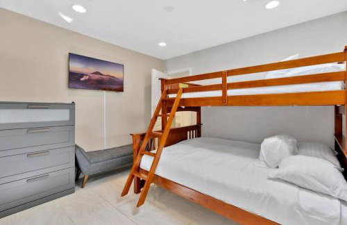 New cheerful villa, Pool, Spa, Mini Golf, Game room, Fire pit next to Disneyland - Foto 27