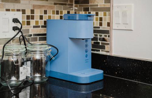 74L - 2BR Quincy - Cozy Couple Hideout near Wollaston Beach - Foto 11