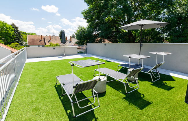 1 bedroom Apartment in Balatonszárszó with garden and terrace - Photo 3