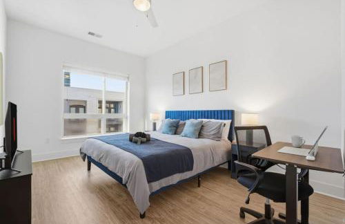 Skyline Retreat - Free Parking, Pool, Balcony - Foto 58