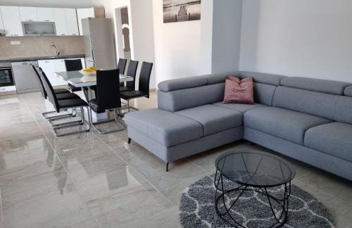 Apartment Gajo with swimming pool near Split - Photo 27