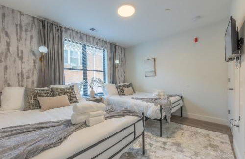 Opulence in Olive 4 bedrooms, 4 baths with 10 beds, Park 2 cars FREE - Foto 3