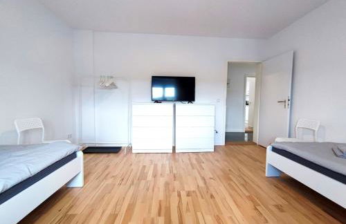 Modern & Chic Apartment with Balcony in Offenbach - Foto 29