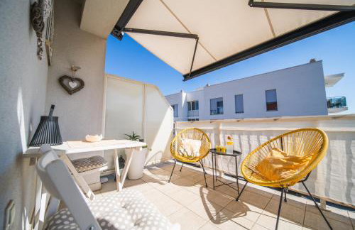 Violet Red Yellow Apartments - Foto 1