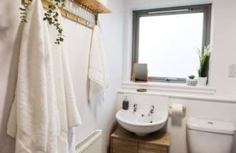 City Views by the Castle, Free Designated Parking. - Photo 19