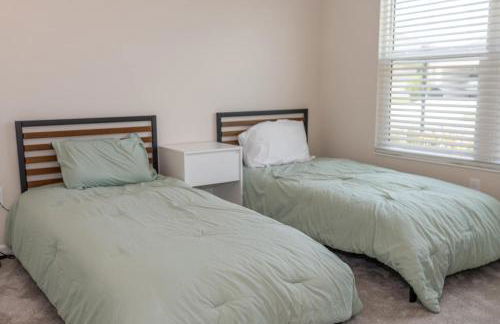 The Villages Retreat- Free Coffee Brand New - Foto 22