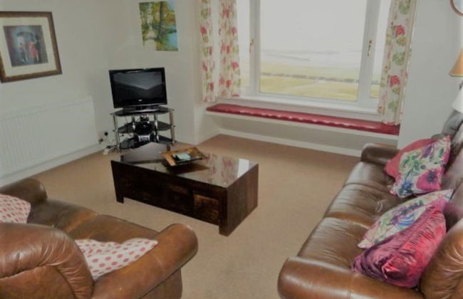 Beachview Holiday Flat 2 - Photo 17