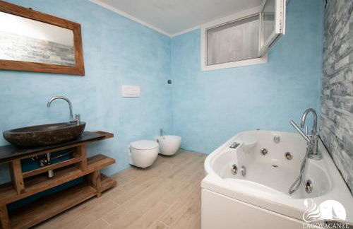 Villa Bocciolo del Garda, private pool and garden - Foto 42