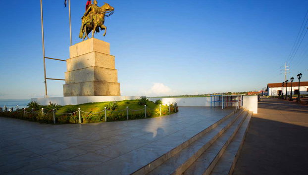 Monument d'un cavalier à Managua