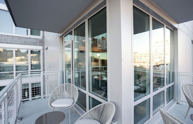 Stylish Apartment Steps from the Metro - Foto 32