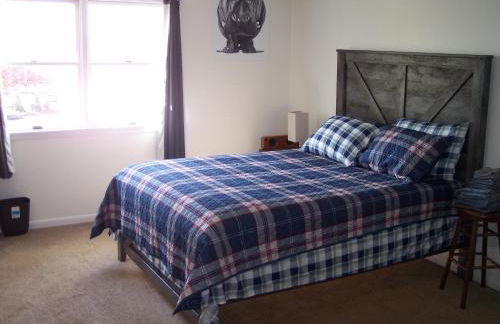 Cozy One-Bedroom Retreat in the Heart of Smithtown - Foto 10