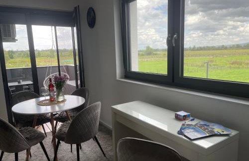 Luna,central,self-check in,AC,WI-FI, washer,free parking - Foto 2