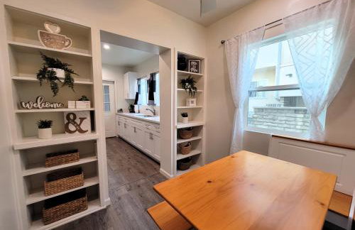 Perfectly located Pico Robertson ground floor 3 bedroom apartment Walk to restaurants WIFI TV Game Console Parking 5 minutes to Rodeo Drive - Foto 27