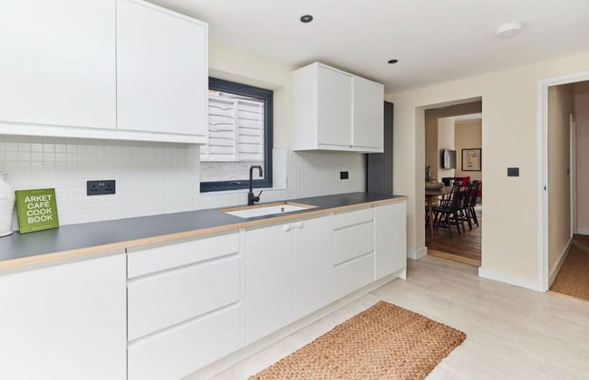 The Langthorme Park Place - Trendy 3bdr House With Garden and Study Room - Foto 15