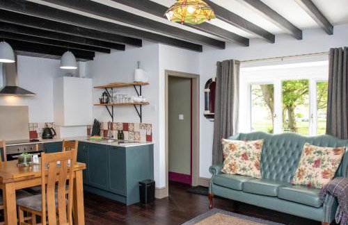 Two Bedroom Country Cottage in County Durham with Village Pub and Free Parking For Holidays and Work Stays - Foto 13